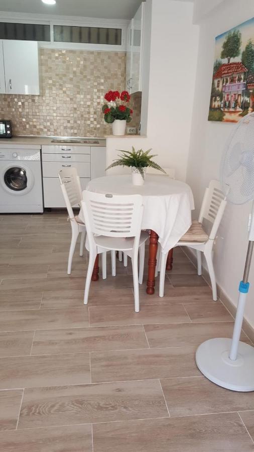 Apartamento Palmeras Apartamento *